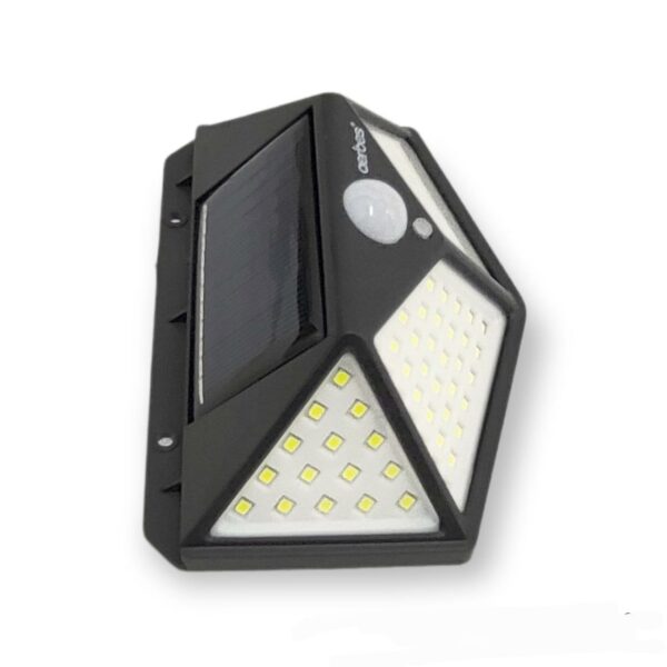 4 Sided Solar Powered Outdoor Light